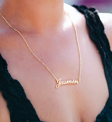 Classic Carrie Name Necklace